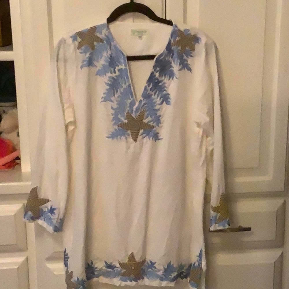 Angels by the Sea white linen tunic.  Size large.  Side zip. Excellent Shape.